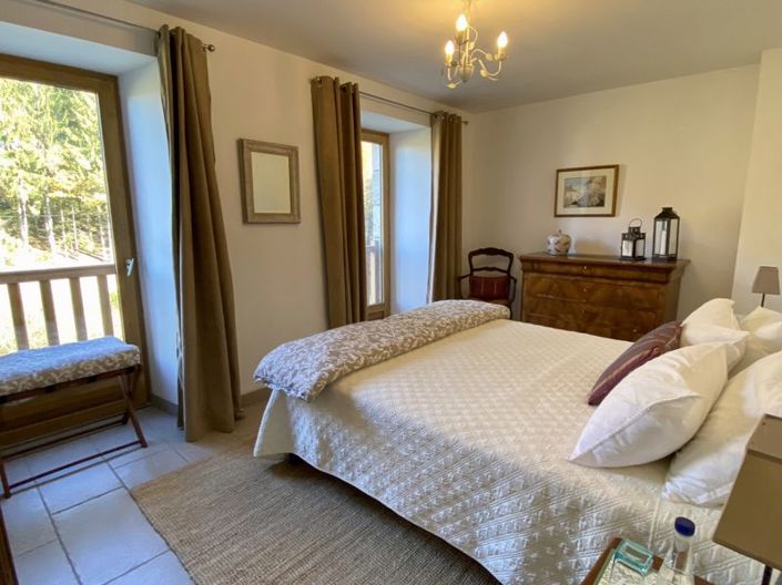 Image No.22-4 Bed Property for sale