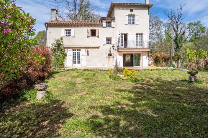 Image No.17-4 Bed Property for sale