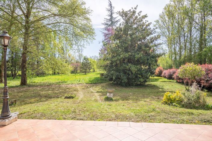 Image No.3-4 Bed Property for sale