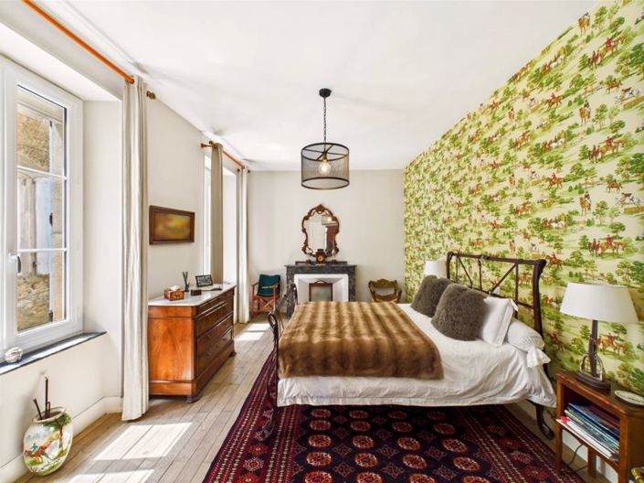 Image No.6-8 Bed Property for sale