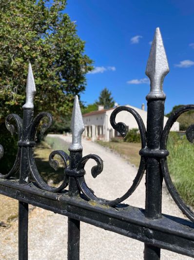 Image No.26-4 Bed Property for sale