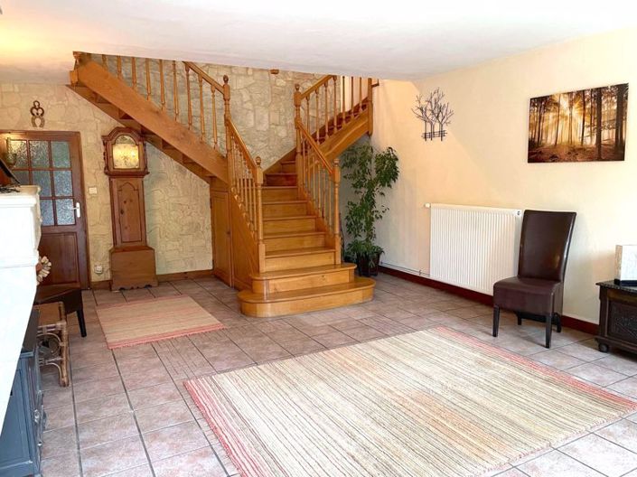 Image No.6-4 Bed Property for sale