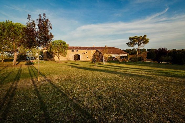 Image No.2-Propriété de 7 chambres à vendre à Gers