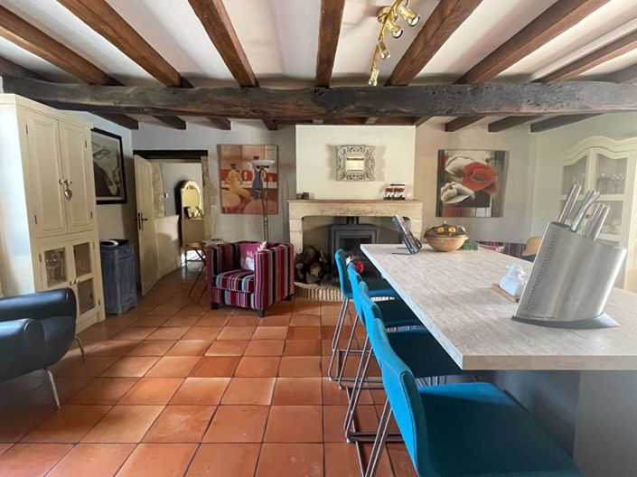 Image No.5-3 Bed Property for sale