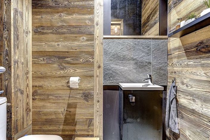 Image No.22-5 Bed Property for sale