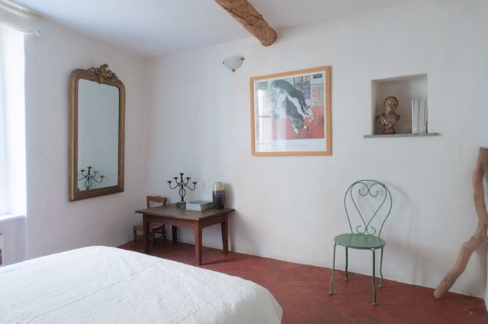 Image No.17-4 Bed Property for sale