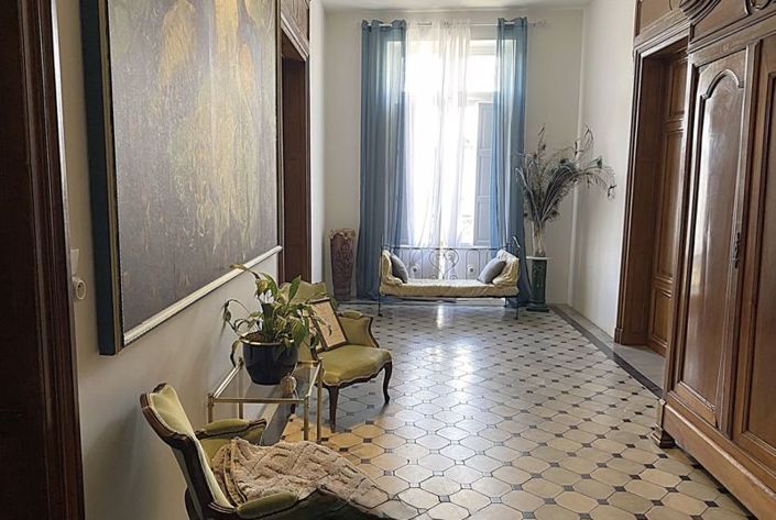 Image No.15-9 Bed Property for sale