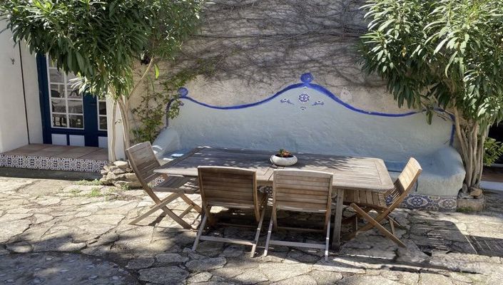 Image No.26-9 Bed Property for sale