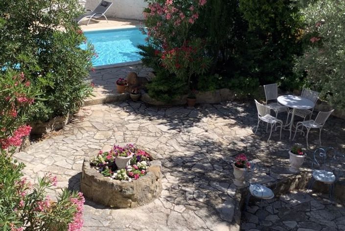 Image No.3-9 Bed Property for sale