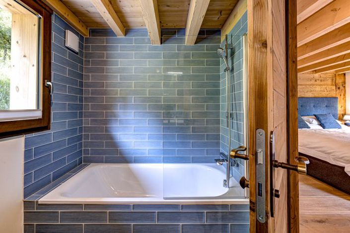 Image No.33-7 Bed Property for sale