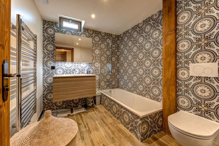 Image No.37-7 Bed Property for sale