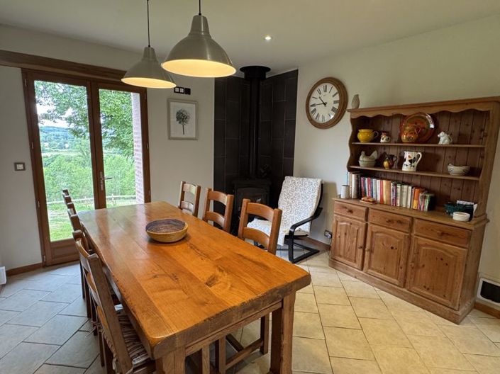 Image No.10-4 Bed Property for sale