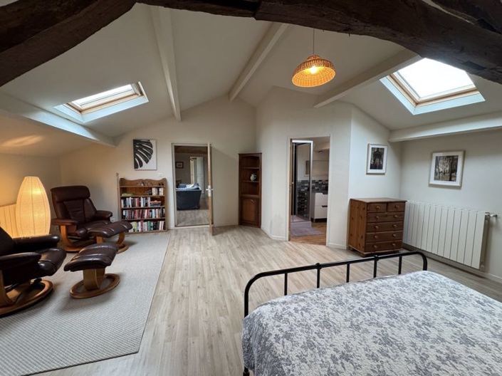 Image No.22-4 Bed Property for sale