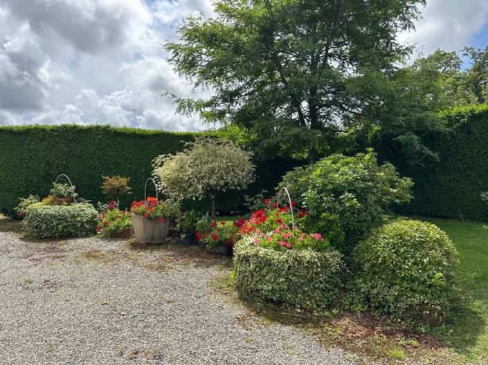 Image No.18-2 Bed Property for sale