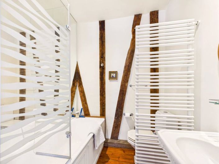 Image No.13-4 Bed Property for sale