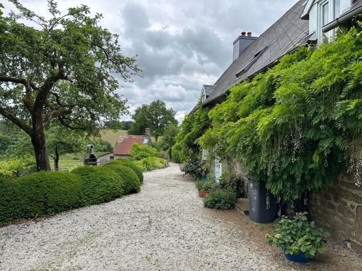 Image No.22-3 Bed Property for sale