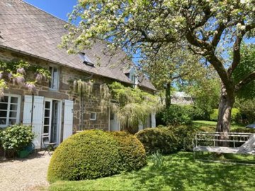 suzanneinfrance-002045-4a844eb5-f1e1-42dd-ba7