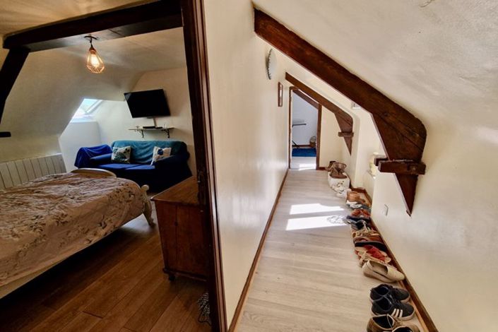 Image No.11-5 Bed Property for sale