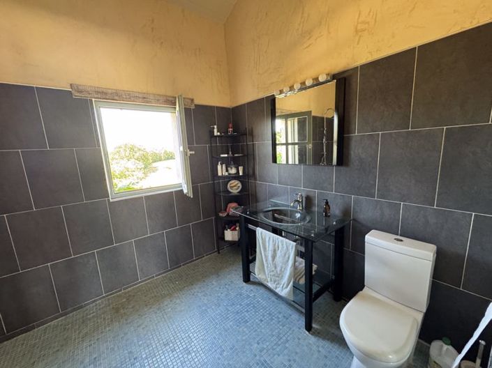 Image No.21-4 Bed Property for sale