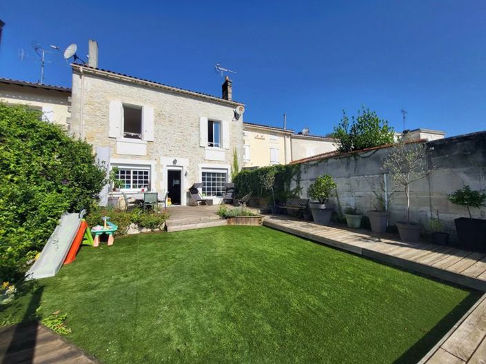 Image No.10-4 Bed Property for sale