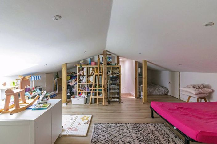 Image No.7-4 Bed Property for sale