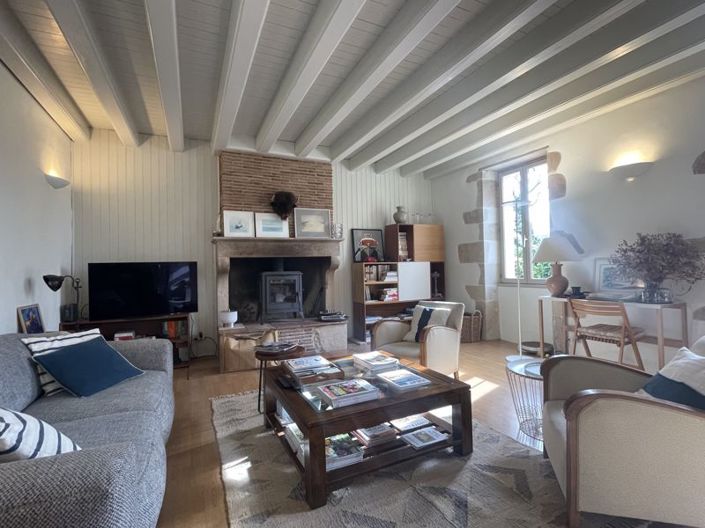 Image No.3-4 Bed Property for sale