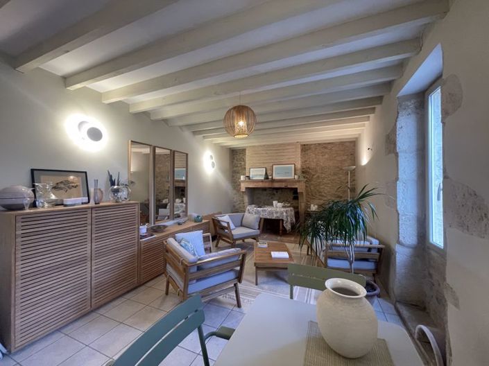 Image No.7-4 Bed Property for sale