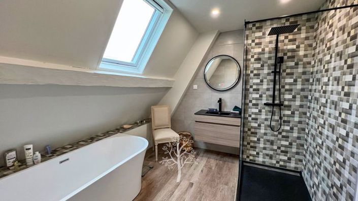 Image No.33-4 Bed Property for sale