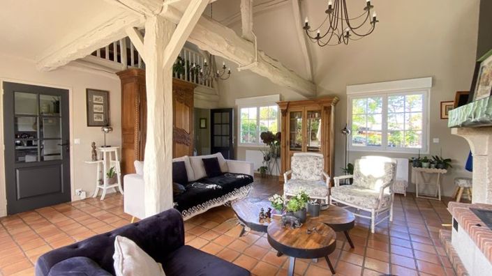 Image No.8-4 Bed Property for sale