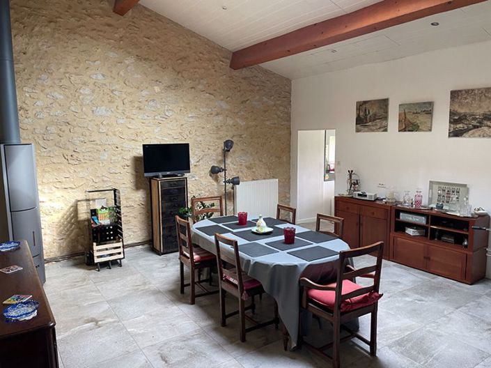 Image No.7-4 Bed Property for sale