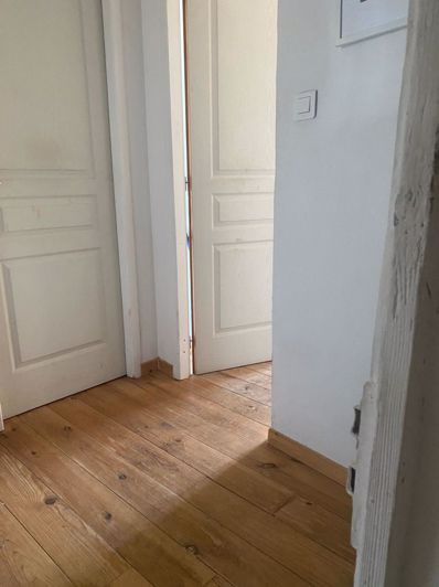 Image No.11-3 Bed Property for sale