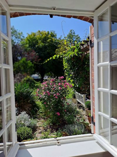 Image No.23-2 Bed Property for sale