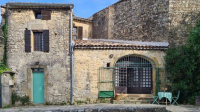 estate-gard-france-charming-village-house-wit