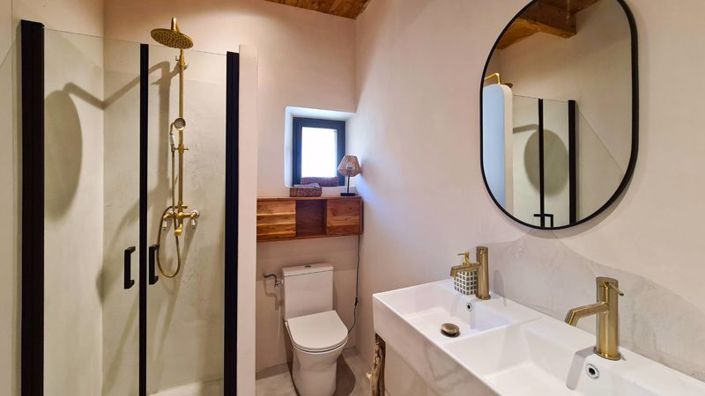 Image No.21-5 Bed Property for sale