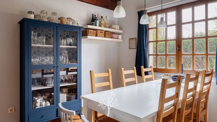 Image No.9-5 Bed Property for sale