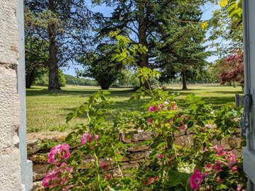 7cb4a0453b41fa1a4373e5b434e21fc5