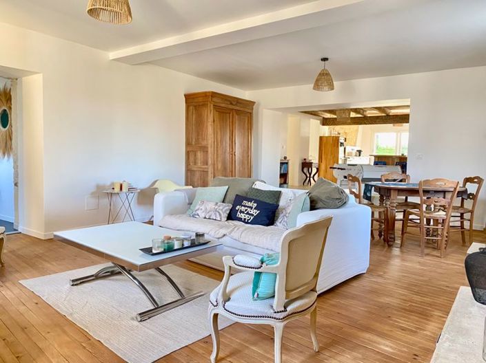 Image No.7-4 Bed Property for sale