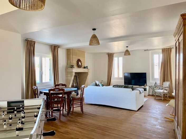 Image No.8-4 Bed Property for sale