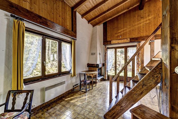 Image No.10-2 Bed Property for sale