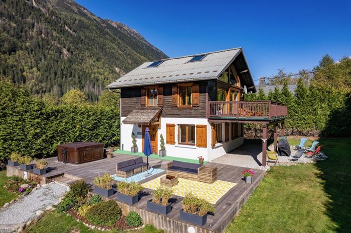 Image No.21-5 Bed Property for sale