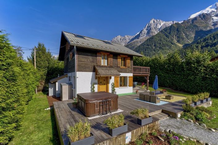 Image No.23-5 Bed Property for sale