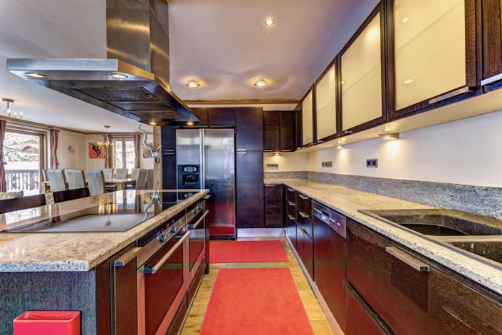 Image No.3-5 Bed Property for sale