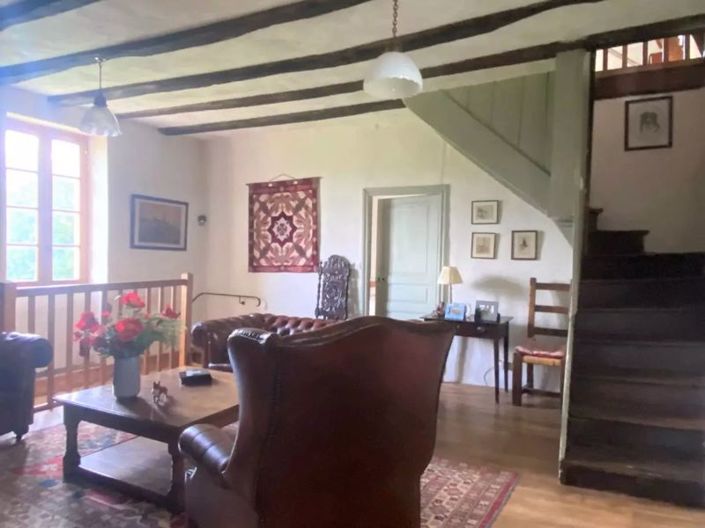 Image No.13-6 Bed Property for sale