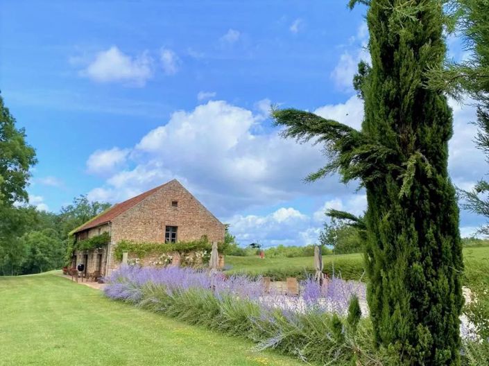 Image No.17-6 Bed Property for sale