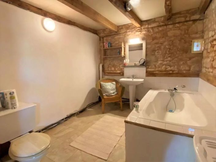 Image No.26-6 Bed Property for sale