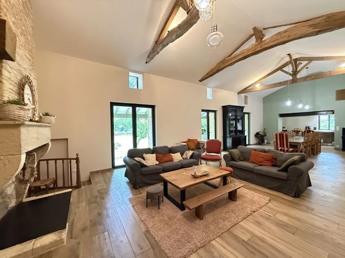 Image No.4-5 Bed Property for sale