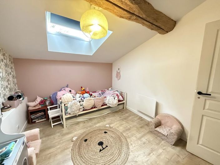 Image No.8-5 Bed Property for sale