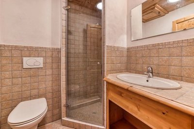 3d9d26ab697047fd8be8a110d89a02f4d18a67c100179