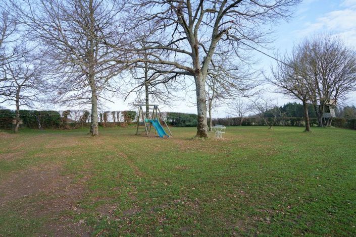 Image No.35-Propriété de 6 chambres à vendre à Nievre