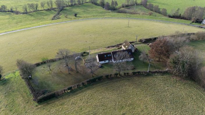 Image No.40-Propriété de 6 chambres à vendre à Nievre